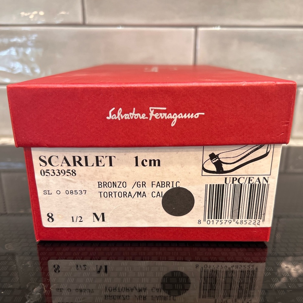 Salvatore Ferragamo Gold Metallic Bow Slip-On Flats - Picture 4 of 5